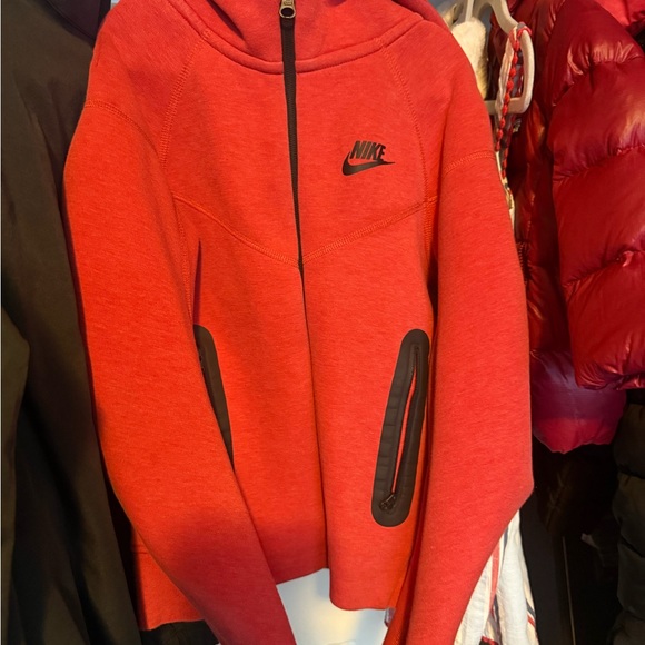 Nike tech boys size S Jacket with Ebony Details - Picture 1 of 5